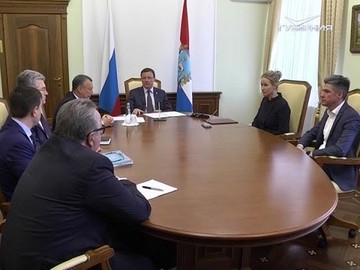 Дмитрий Азаров подписал соглашение о сотрудничестве с фондом по поддержке социальных проектов