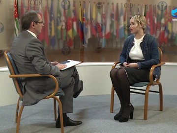 Интервью Е. Шохиной телеканалу «Вместе-РФ» о своем участии во Втором Евразийском женском форуме.