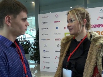 Евгения Шохина отвечает на вопросы журналистов Форуме благотворительности Синергия charity forum